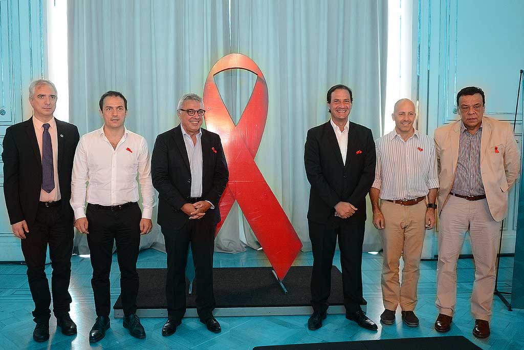 Firma de la Declaración de París - VIH